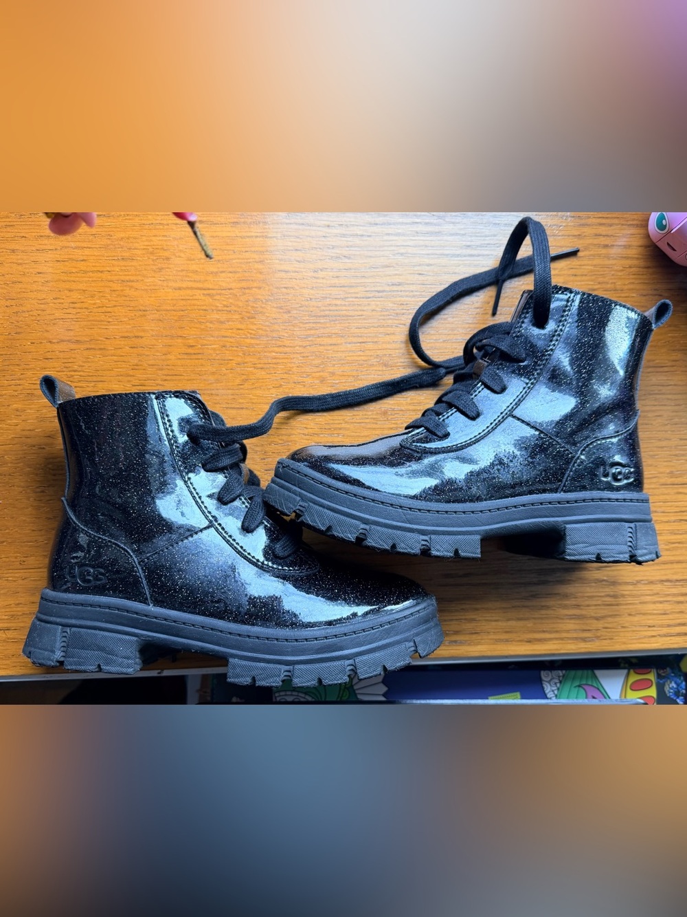 UGG Girl's Ashton Glitter Boots - Used Size 1